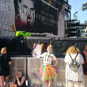 Meet your Posher, Regina